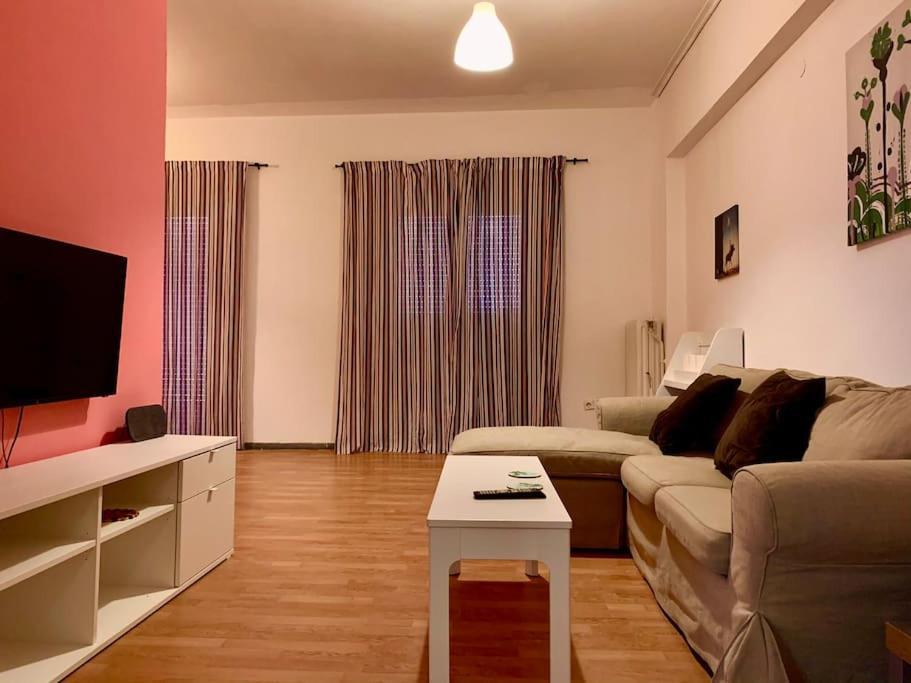 2 Bedroom Apartment 300 Meters Metro Aghios Loanis Atenas Exterior foto